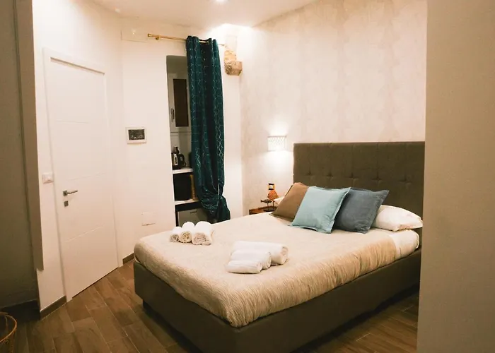 Πανσιόν Dimora Petra -suites- 3*