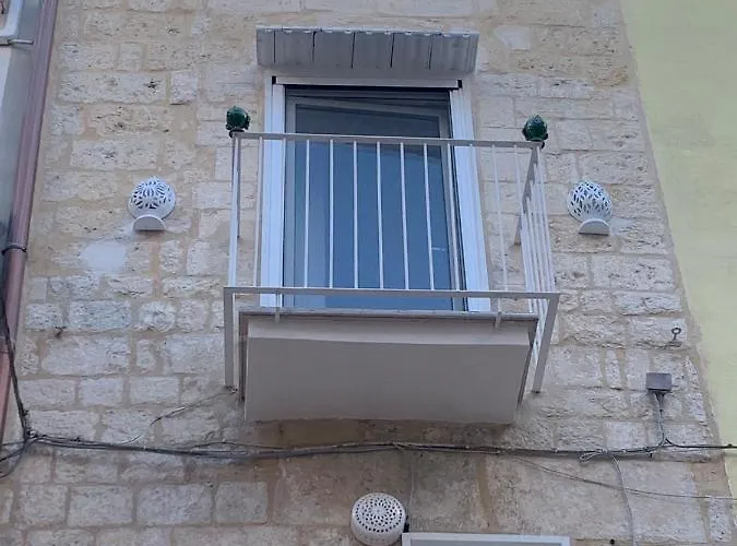 Πανσιόν Dimora Petra -suites- 3*