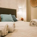 Dimora Petra -suites- 3*