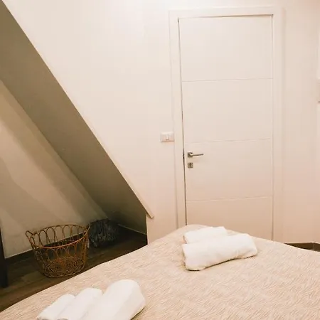 Dimora Petra -suites- 3* בארי