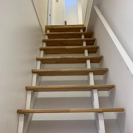 Dimora Petra -suites- ゲストハウス バーリ